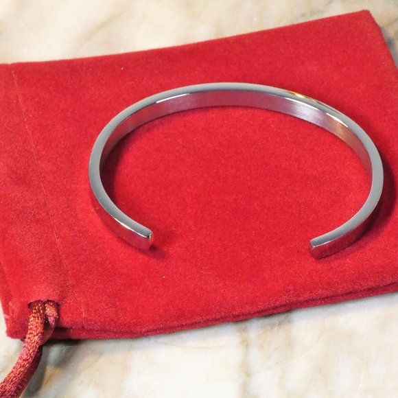 "Might Girl" "Reaping the Harvest" "Fearlesss" set of 3 gold tone cuffs - Picture 2 of 3